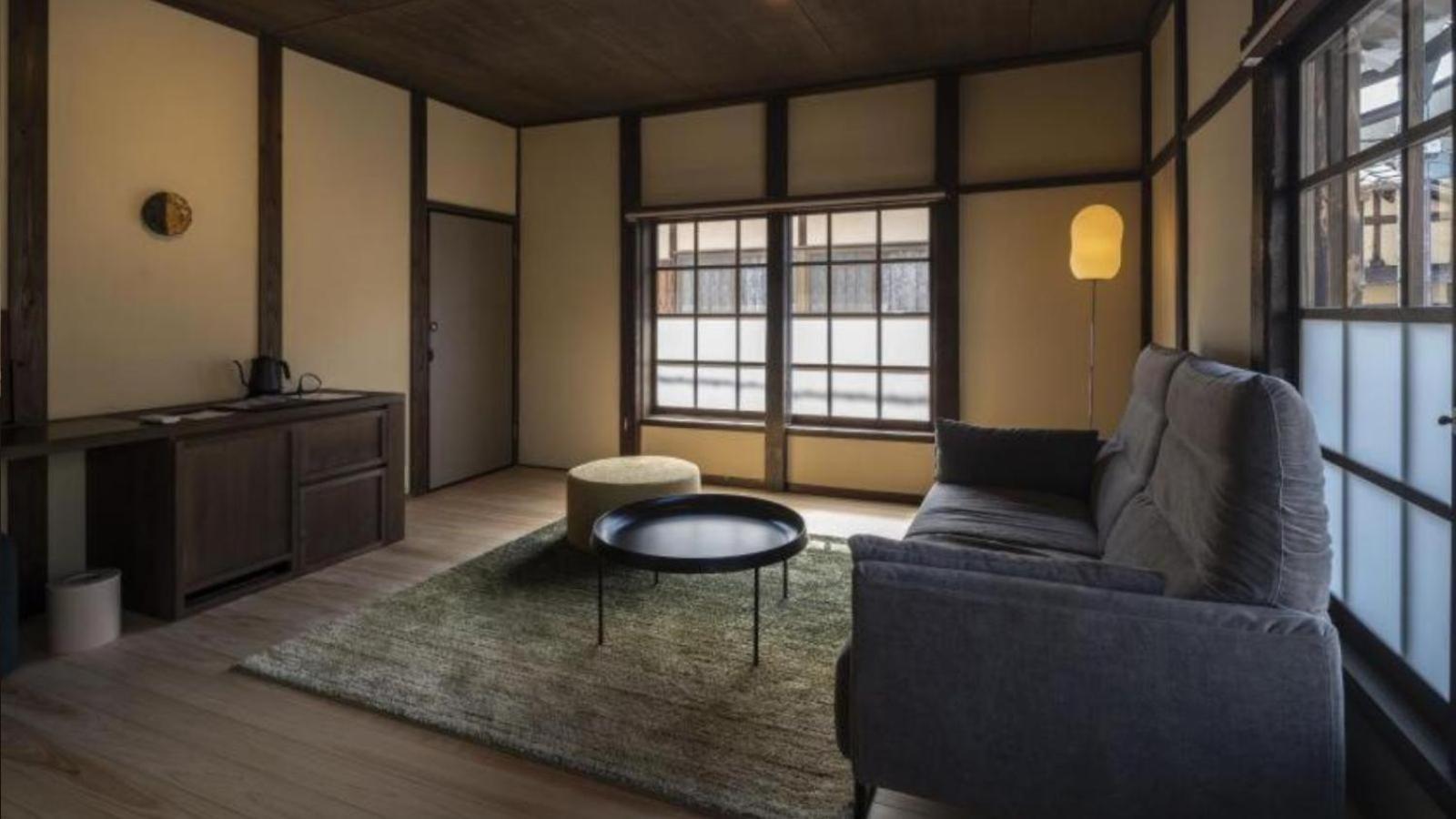 Nipponia Hotel Ozu Castle Town Екстериор снимка